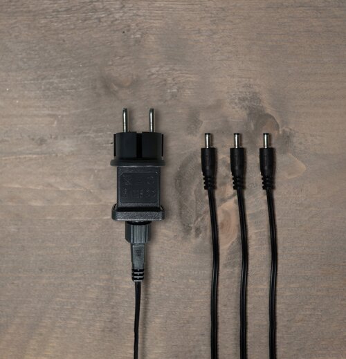 Anna's Collection ADAPTER MET 3 DC STEKKERS VOOR WATERLANTAARN / B.O. PROJECTOR 4,5V / 4 METER AANSL