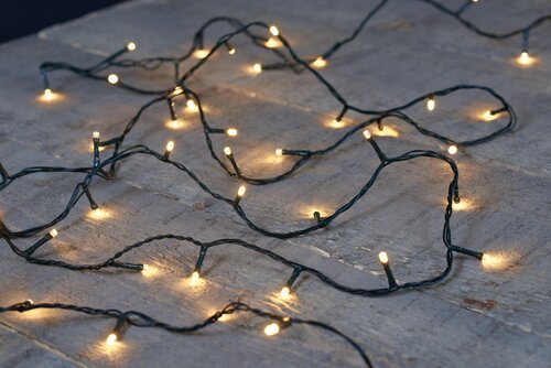 Anna's Collection B.O.T. LED LIGHTS 20L/1,5M WARM WIT MET TIMER 6/18U - 50CM AANLOOPSNOER ZWART 3XAA - afbeelding 1