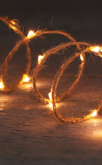 Anna's Collection B.O.T. VERLICHT JUTE 40LED/2M CLASSIC 6/18H TIMER 2XAA