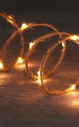 Anna's Collection B.O.T. VERLICHT JUTE 40LED/2M CLASSIC 6/18H TIMER 2XAA