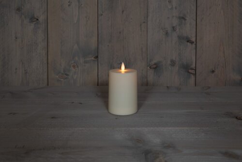 Anna's Collection B.O.T. Buitenkaars Bewegende Vlam 8X13Cm Ivoor 2Xc (500H) 6/18U Timer