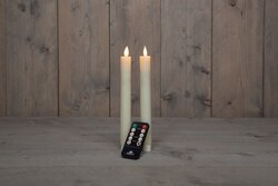 Anna's Collection DINERKAARS RUSTIEK WAX LED BEWEGENDE VLAM OP BATTERIJ MET AFSTANDSBEDIENING H23CM 