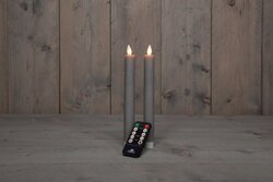 Anna's Collection DINERKAARS RUSTIEK WAX LED BEWEGENDE VLAM OP BATTERIJ MET AFSTANDSBEDIENING H23CM 