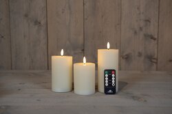 Anna's Collection STOMPKAARS RUSTIEK WAX 3D VLAM OP 3X3AAA BATTERIJ MET AFSTANDBEDIENING D7.5H10/12.
