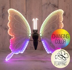 Anna's Collection VLINDER LED RGB 60CM BEWEGENDE VLEUGELS --INCL.AFSTANDBEDIENING 5MTR AANLOOPSNOER 