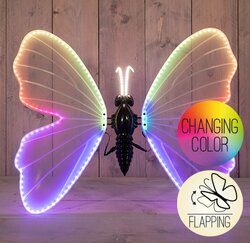 Anna's Collection VLINDER LED RGB 80CM BEWEGENDE VLEUGELS -INCL.AFSTANDBEDIENING 5MTR AANLOOPSNOER -