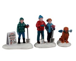 Lemax Neighborhood Snow Shovelers, Set Of 3
