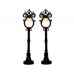 Lemax Parisian Street Lamp, Set Of 2, B/O (4.5V) - afbeelding 1