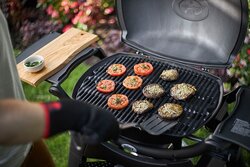 Weber Q 2200 gas bbq met stand zwart - afbeelding 5